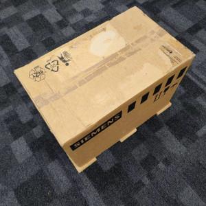 1LE1001-1CB03-4FA4-photo